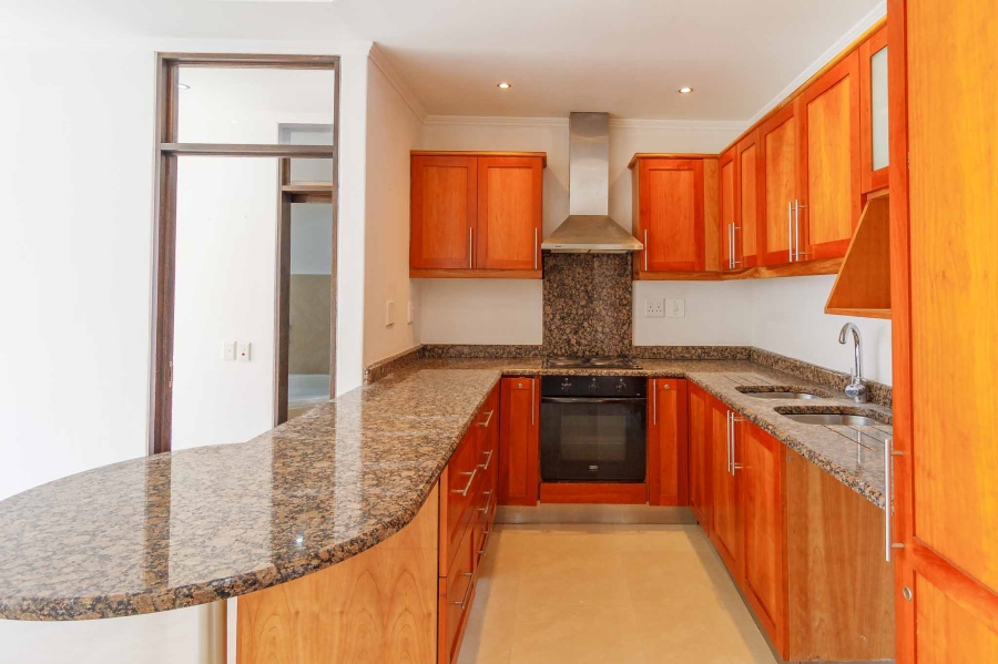 To Let 2 Bedroom Property for Rent in Sea Point Western Cape